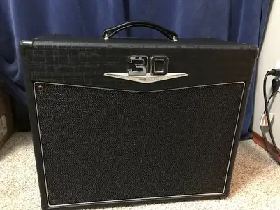 CRATE 3112 V-Series 2000 Black, View more