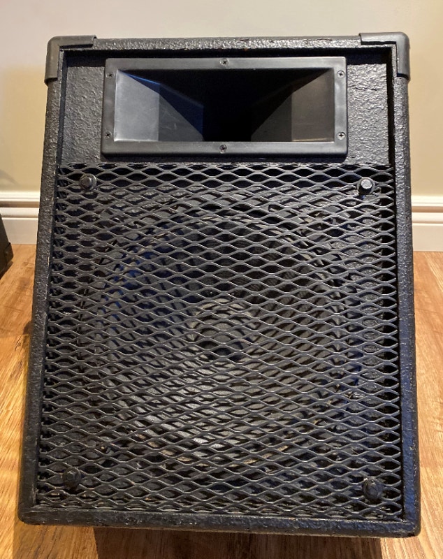 moniteur de scène ( sonorisation ) Équipement pour DJ et sonorisation