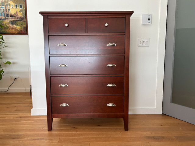 Ensemble de Chambre en Bois Massif dans Lits et matelas  à Sherbrooke - Image 2