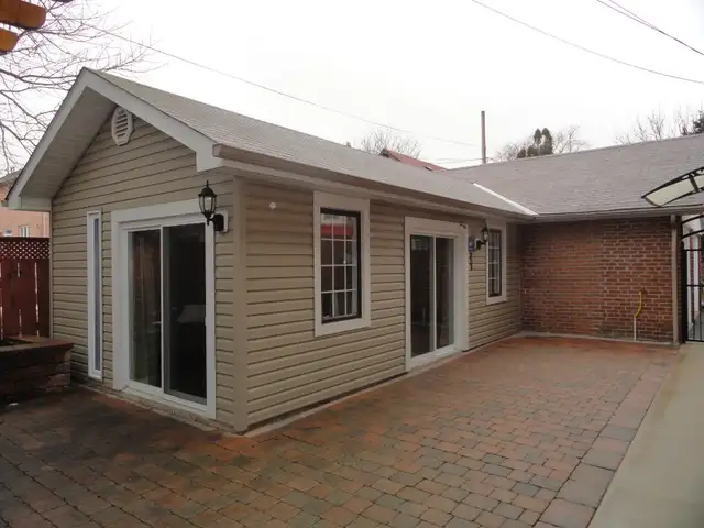 Bright and Spacious Garden Suite