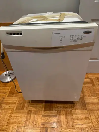 Lave vaisselle - dishwasher whirlpool, View more