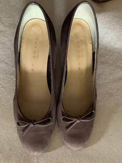 Shoes : Ladies dress suede heeled : Like new, View more
