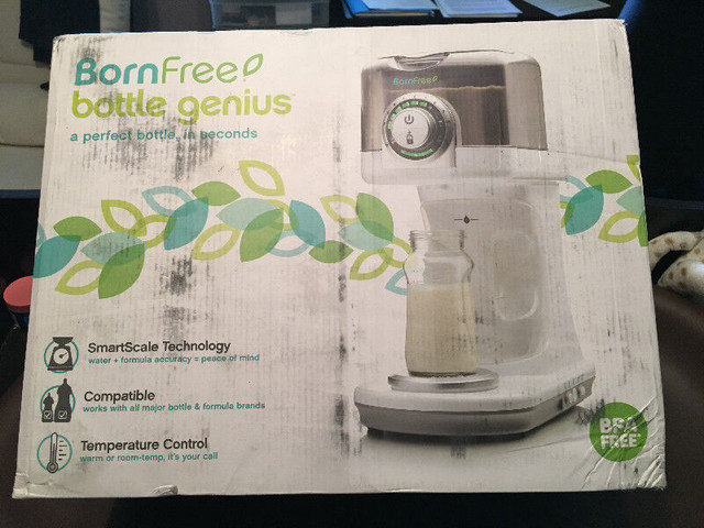Born Free Bottle Genius Formula Dispenser in Feeding & High Chairs in Regina - Image 2