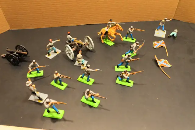 1  32nd scale American Civil War Infantry by Britains in Hobbies & Crafts in Guelph - Image 2