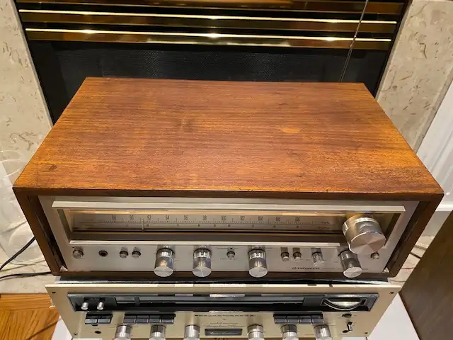 Vintage Pioneer SX-680 AM/FM Stereo Receiver in Stereo Systems & Home Theatre in Markham / York Region - Image 3