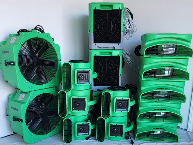 Green Package 15 Air Movers & Dehumidifier in Other Business & Industrial in Mississauga / Peel Region