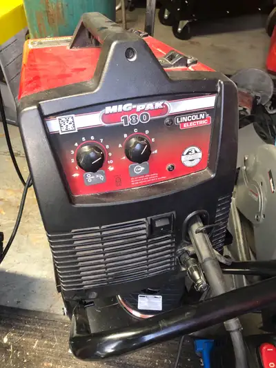 Lincoln 180amp, 220v only MIG welder. Currently set up for solid wire, but will also do flux core. C...