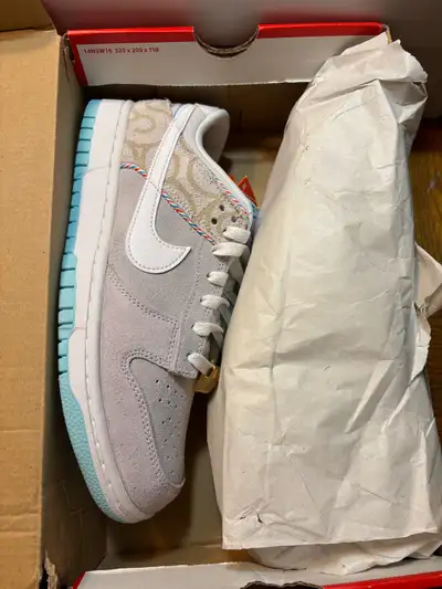 dunk low , View more