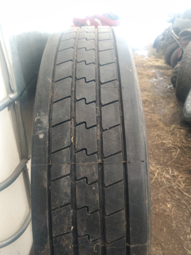 285/75R24.5 semi truck Tire fresh trailer recap 285 75 R 24.5   in Tires & Rims in Red Deer - Image 4