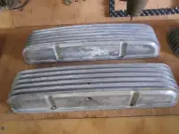 Vintage Cal Custom Valve covers for SBC