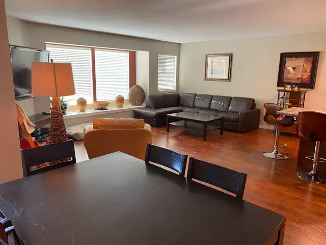 Spacious 3 bedroom / 2 bathroom House