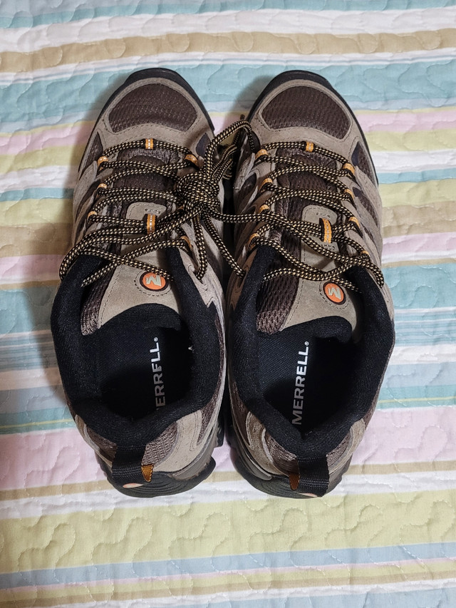Hiking Boots by Merrell (Vibram) size 9 mens in Men's Shoes in Muskoka