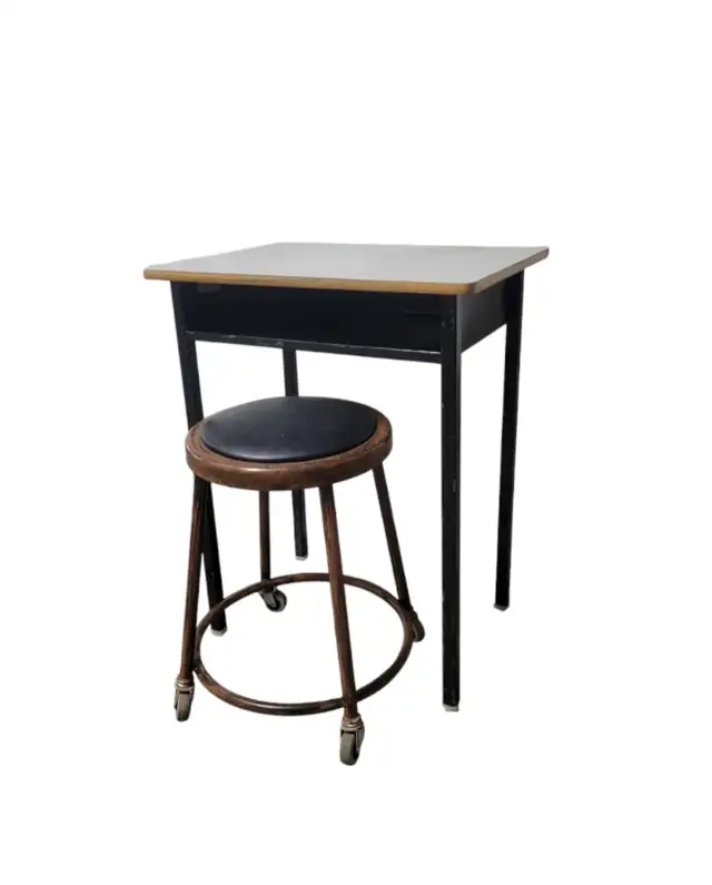 School Desk With Storage Compartment in Desks in Downtown-West End - Image 2