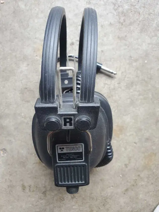 1970s Tenco MD803 Stereo Headphones in Headphones in Markham / York Region - Image 3