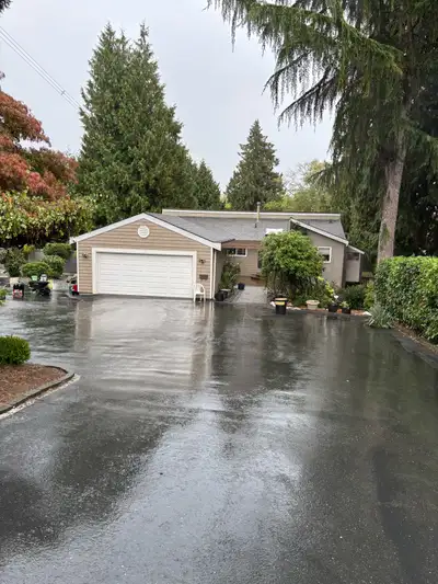 $ 4000/month Panorama Ridge home on acreage with view. 5 Bedrooms,3 Bathrooms, Rancher with full wal...