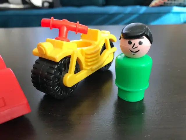 Vintage Fisher Price Little People Race car and Motorcycle set! in Arts & Collectibles in London - Image 4