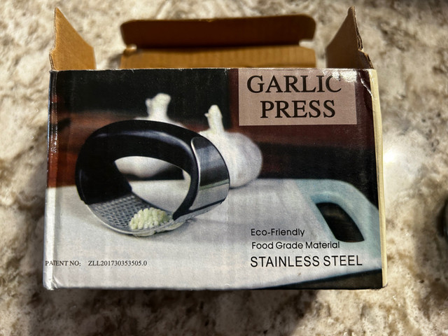 Garlic Press NEW IN BOX in Other in Windsor Region - Image 3