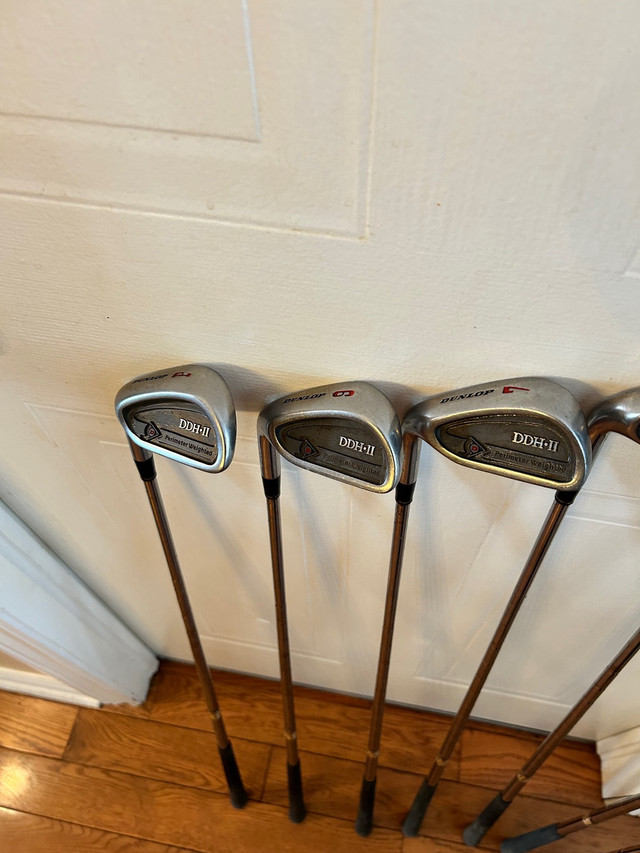 Lot de 8 bâtons de golf gaucher // lefty golf clubs dans Golf  à Ville de Montréal - Image 4