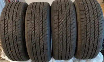 Size 255/60/R19 were installed on Blazer EV…..installed a set of All Weathers on vehicle….