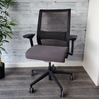 Steelcase think v1  ergonomic office chair FREE DELIVERY City of Toronto Toronto (GTA) Preview
