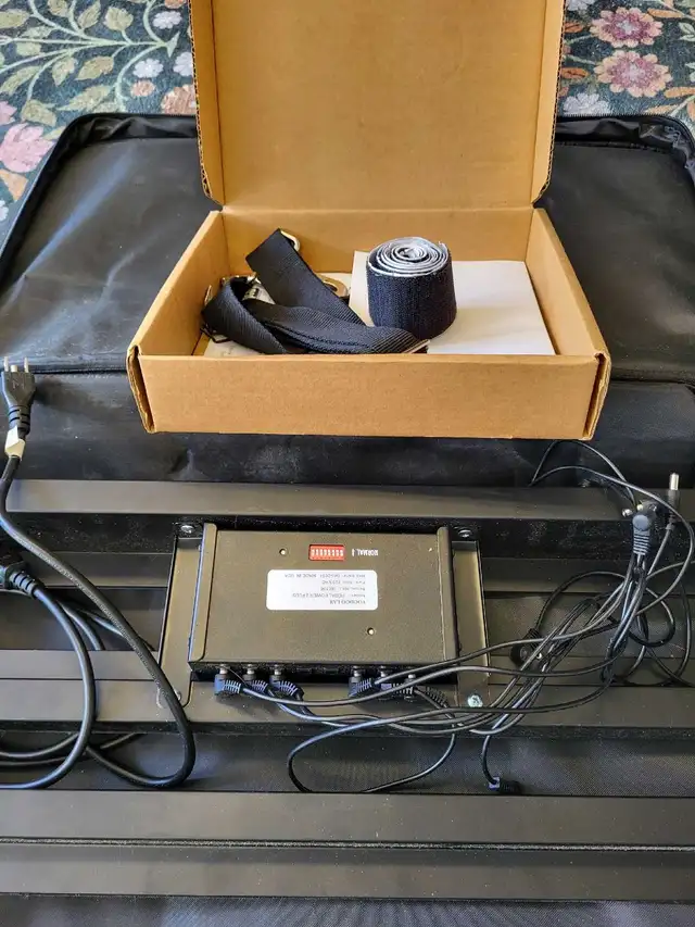 Pedal train pedal board with Voodoo Lab Plus power supply in Amps & Pedals in St. Catharines - Image 3