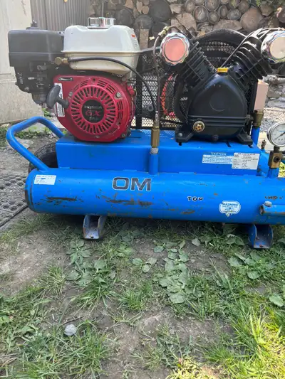 5.5hp mobile compressor Honda engine v twin pump Serviced and ready for work This unit is $2695 plus...