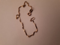 Yellow gold Delicate bracelet 10K ..7 inches.