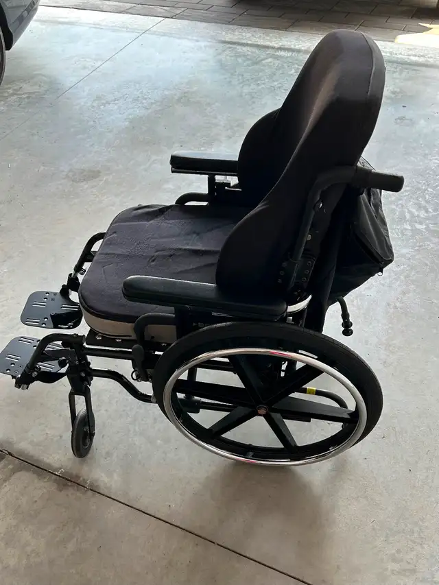 Wheelchair63235092989697122