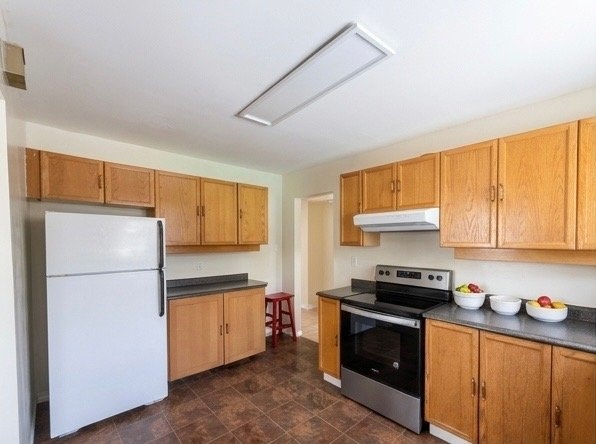 5-bedroom house in Merivale near Algonquin / Carleton U Oct 2026 2