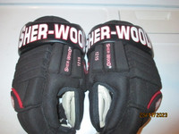Hockey gloves different brands