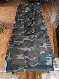 Grizzly Outdoors camouflage camp cot