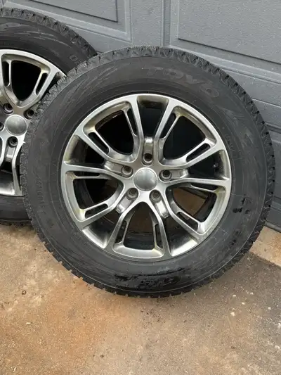 Jeep Grand Cherokee Snow Tires on OEM Rims, View more