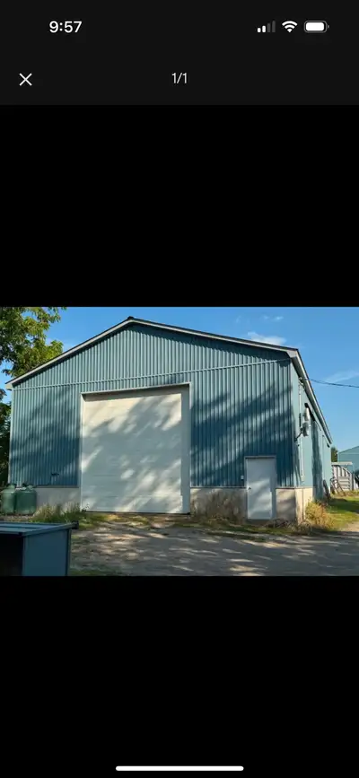 ***NO AUTOMOTIVE USE*** Storage shop for rent. 50 by 40 2000sqft. Large overhead door. No washroom....