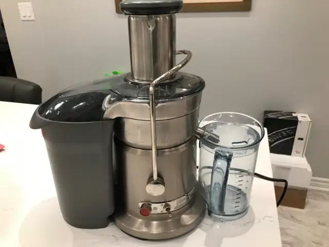 Breville 800JEXL Juice Fountain Elite Centrifugal JUICER Machine in Processors, Blenders & Juicers in City of Toronto - Image 2