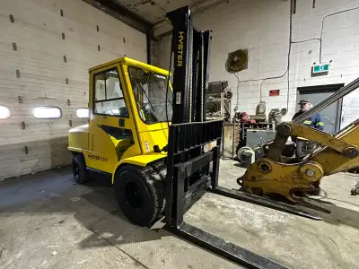 2000 Hyster H120XM Forklift Unit# 6635 Manufacturer: Hyster Model: H120XM Year: 2000 HRS: 1344