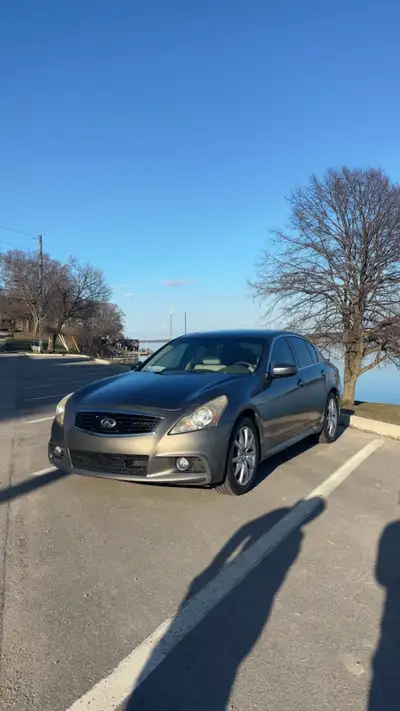 2011 Infiniti G37XS sedan AWD 3.7 V6 push to start, automatic 7 speed Fully loaded all stock except...