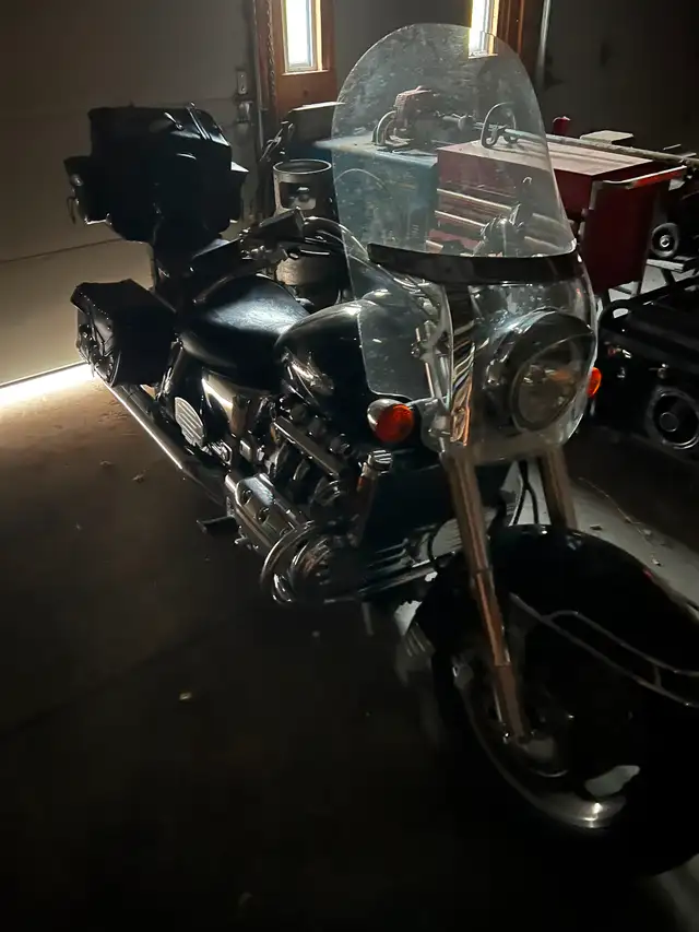 2001 Honda Valkyrie in Street, Cruisers & Choppers in Oakville / Halton Region - Image 4
