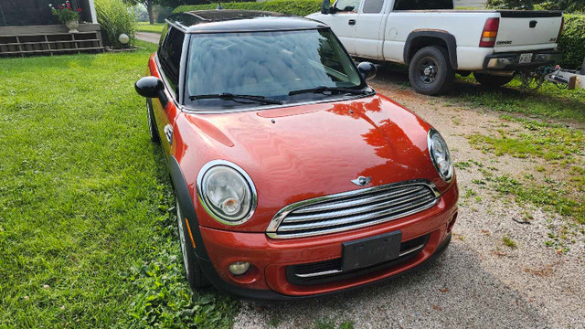 2011 Mini Cooper with a RV Tow hitch in Cars & Trucks in Norfolk County