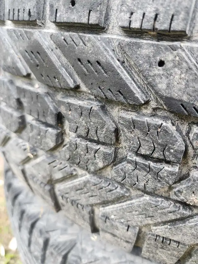 Firestone Winterforce P235/65R16 Tires and Rims in Tires & Rims in Peterborough - Image 4