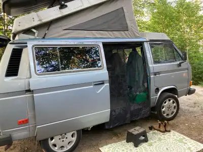 1986 Vanagon Westphalia 217,000 original km. Automatic transmission Rebuilt transaxle Upgraded rebui...