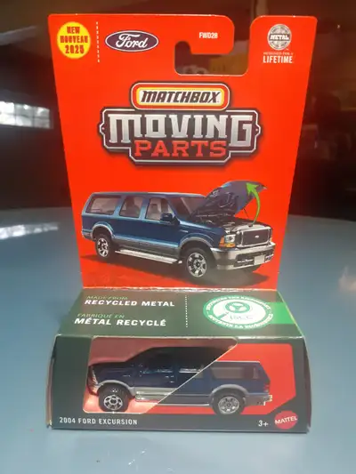 Nice truck with opening hood. Asking $10 See my other ads, cheers!