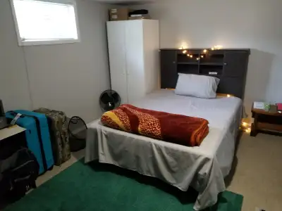 1 STUDENT ROOM - 6 MINS WALK TO GEORGIAN COLLEGE