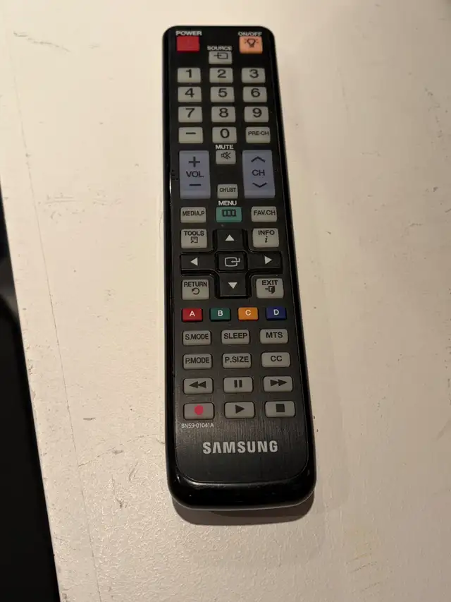 TV television 55" Samsung in TVs in City of Montréal - Image 8