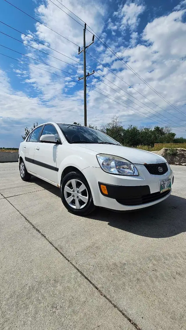 2009 Kia Rio538448220243906563