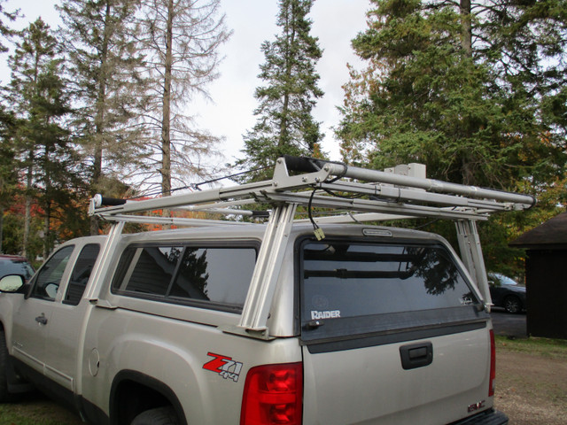 BOAT  LOADER in Boat Parts, Trailers & Accessories in Sault Ste. Marie