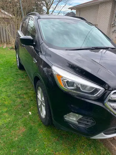 2017 Ford Escape SE ECOBOOST, black, roof rack. new tires, new brakes, new driver side lower ball jo...