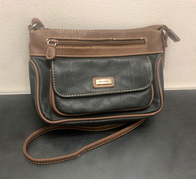 Women's Leather Handbag Purse in Women's - Bags & Wallets in Hamilton