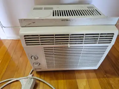 AIR //AC/// Conditioner Air climatisé 5000 BTU, View more