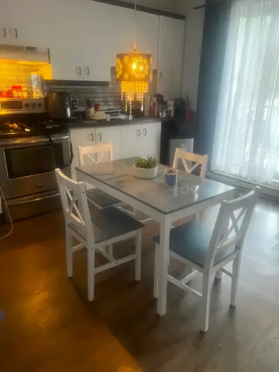 set de cuisine table et 4 chaises, View more