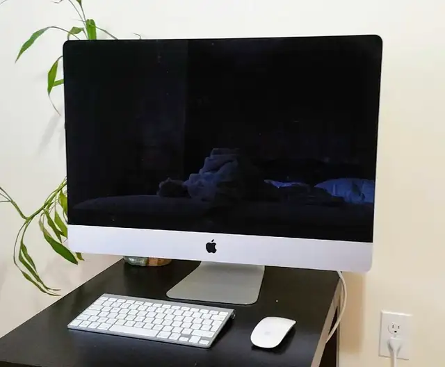 imac 27 2012 maxed i7/32GB/2gb video in Desktop Computers in City of Montréal - Image 2